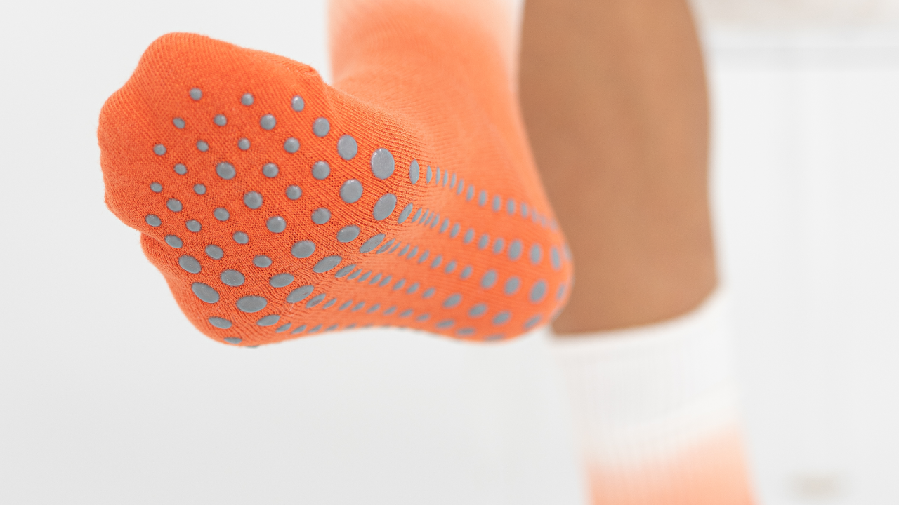 Grip Socks - Crew Fit Blood Orange